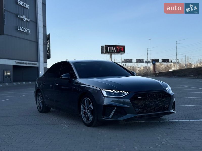 Седан Audi A4 2021 в Киеве