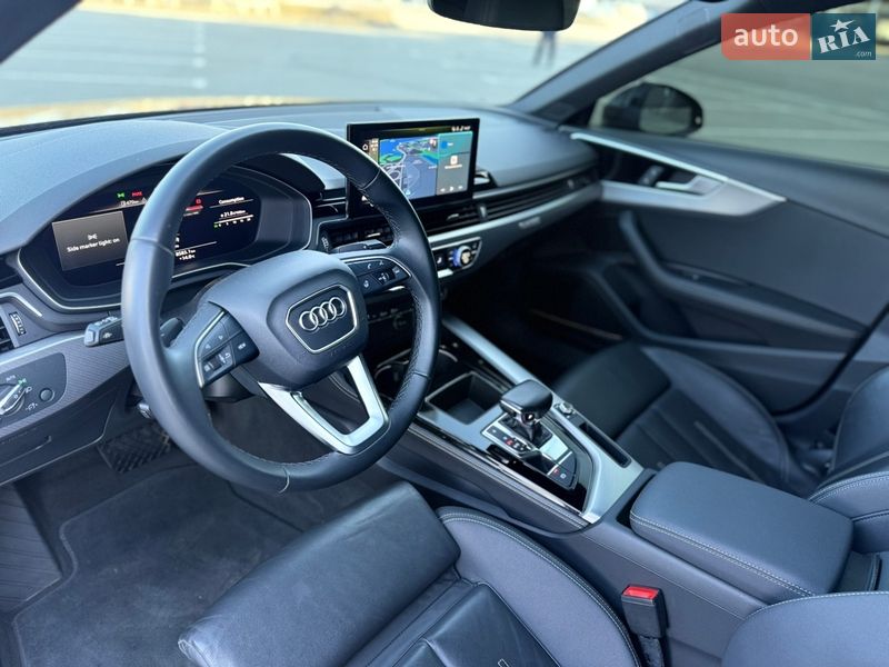 Седан Audi A4 2021 в Киеве