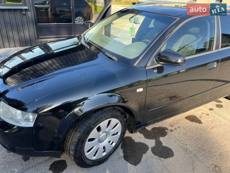 Универсал Audi A4 2004 в Емильчине