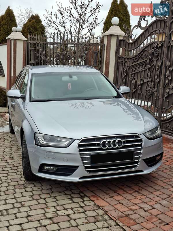 Універсал Audi A4 2014 в Чернівцях