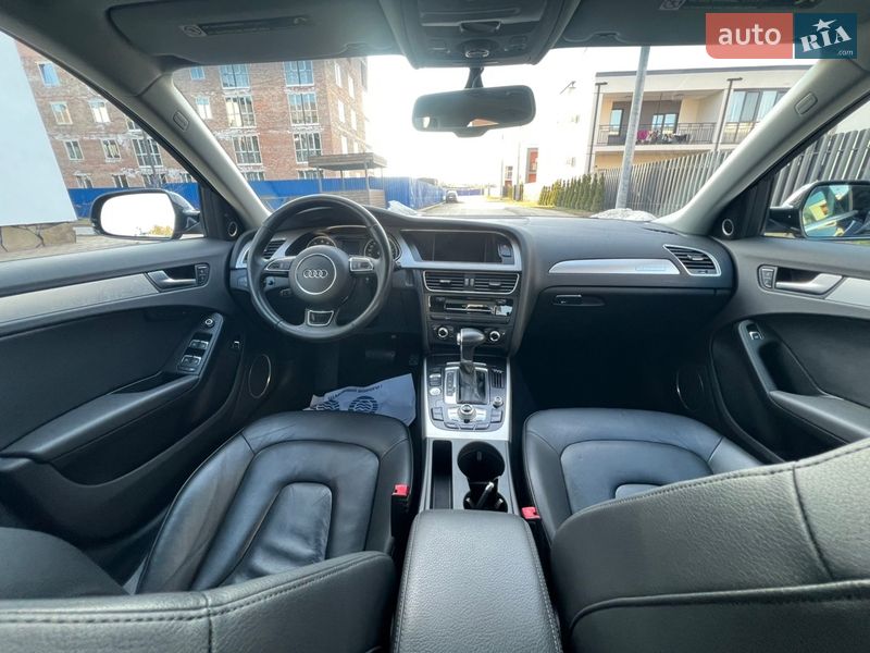 Седан Audi A4 2015 в Луцьку