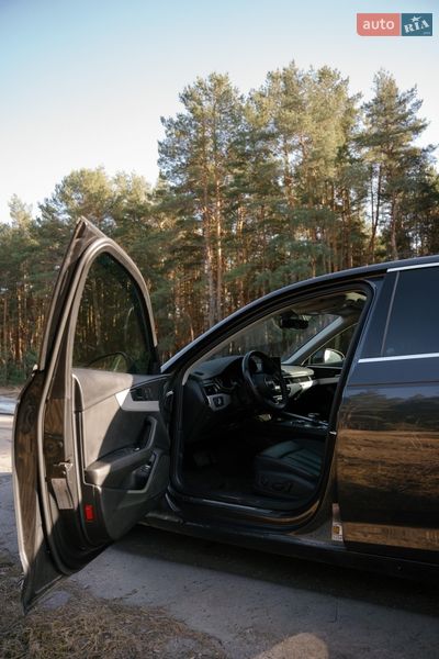 Седан Audi A4 2019 в Кременчуге