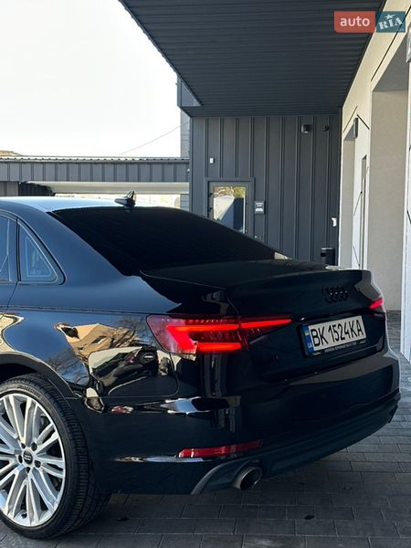 Седан Audi A4 2017 в Рівному