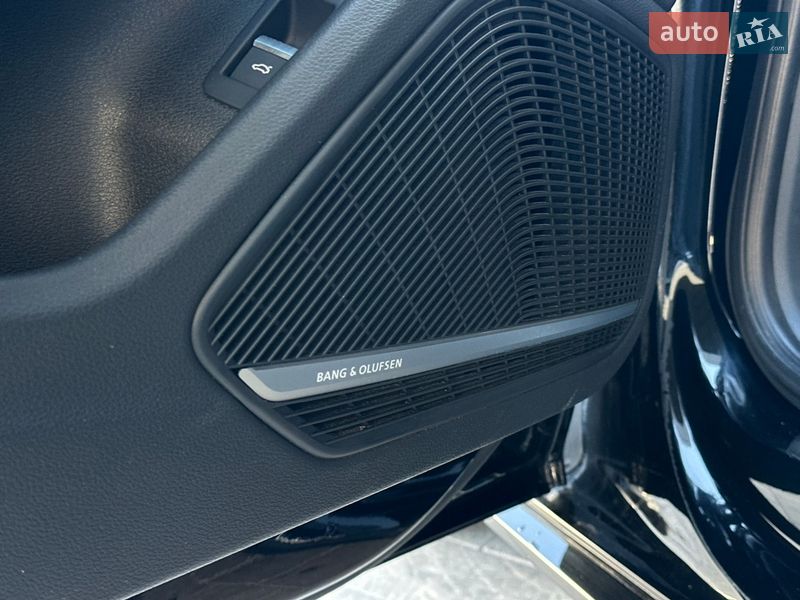 Седан Audi A4 2017 в Рівному