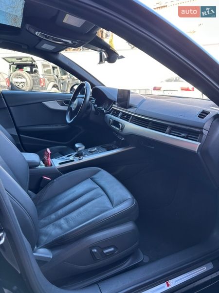 Седан Audi A4 2017 в Рівному