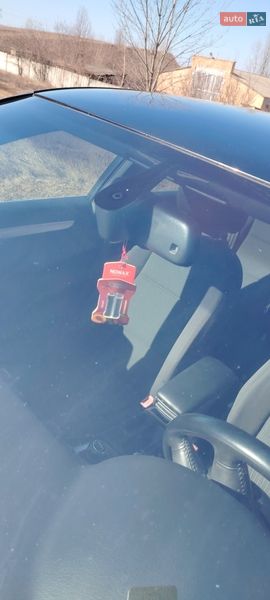 Седан Audi A4 2006 в Хороле