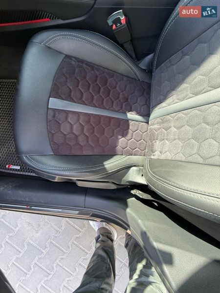 Универсал Audi A4 2019 в Днепре