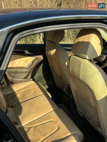 Седан Audi A4 2013 в Бобрке