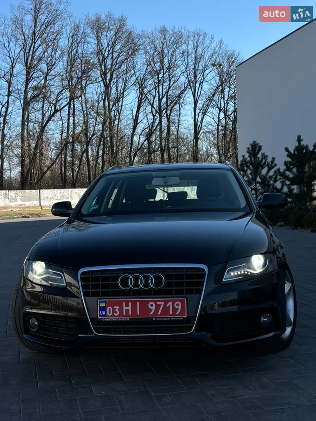 2010 Audi A4 - фото 1