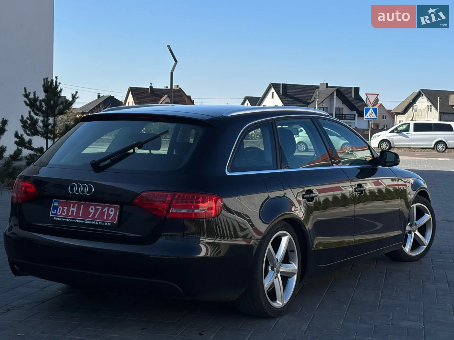 2010 Audi A4 - мініатюра 7