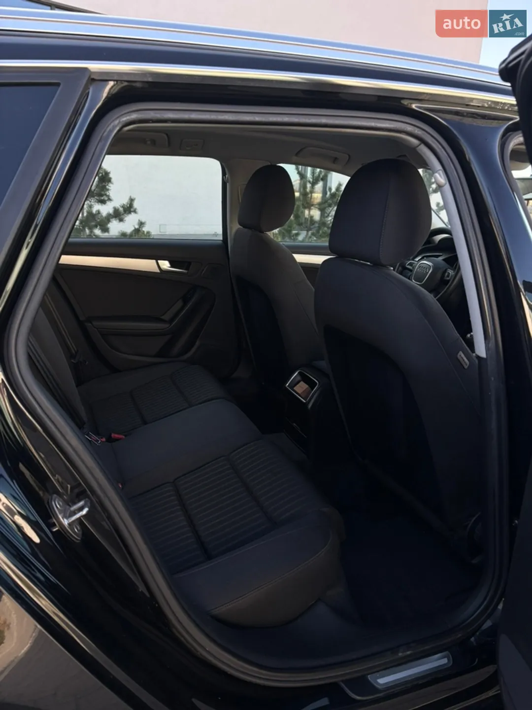 2010 Audi A4 - мініатюра 12