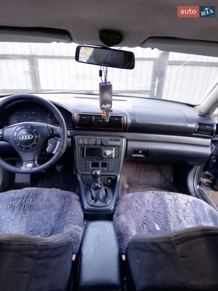 Седан Audi A4 1995 в Рахове фото 4 Седан Audi A4 1995 в Рахове
