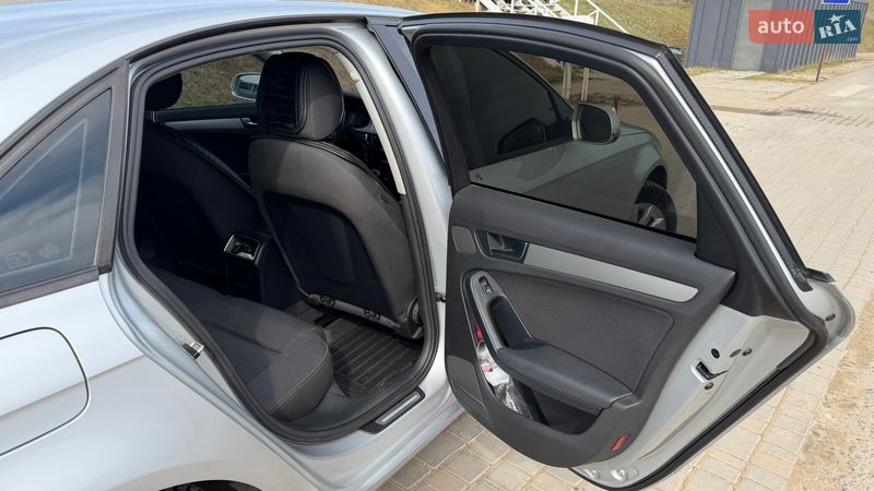 Седан Audi A4 2010 в Одессе