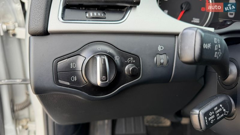 Седан Audi A4 2010 в Одессе