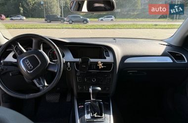 Седан Audi A4 2011 в Львове
