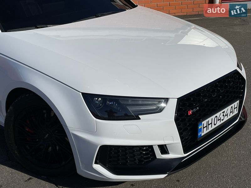 Седан Audi A4 2016 в Киеве