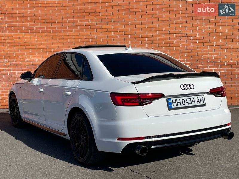 Седан Audi A4 2016 в Киеве