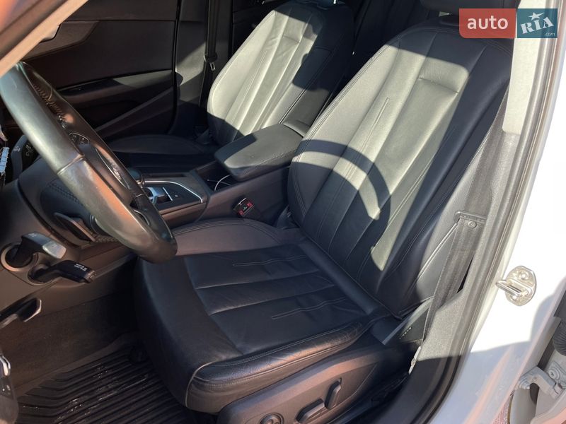 Седан Audi A4 2016 в Киеве