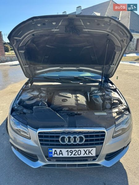Седан Audi A4 2010 в Буче