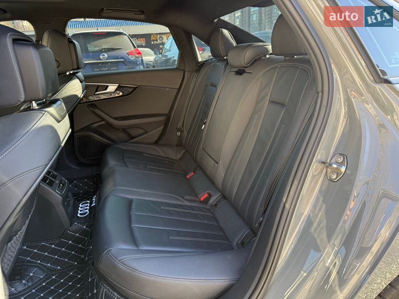 Седан Audi A4 2021 в Харькове