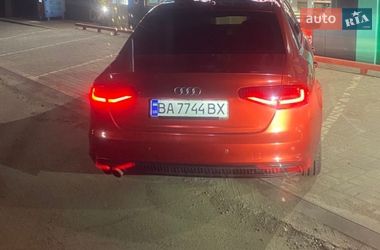 Седан Audi A4 2014 в Кропивницком