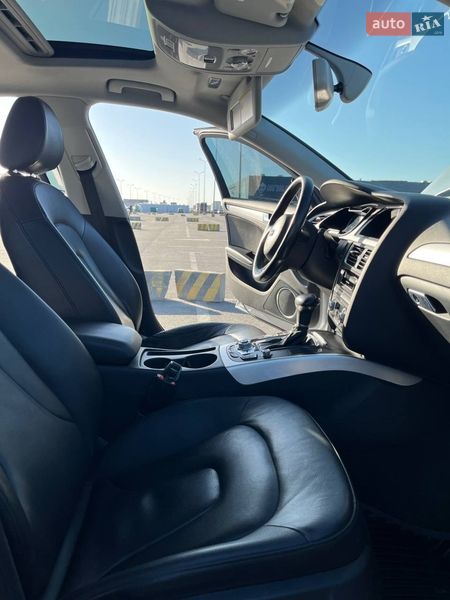 Седан Audi A4 2015 в Львове