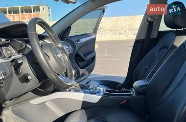 Седан Audi A4 2015 в Львове
