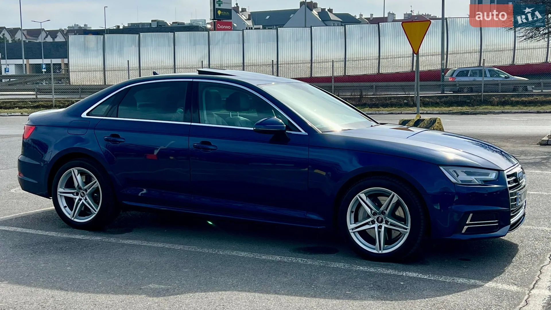 2016 Audi A4 - мініатюра 25