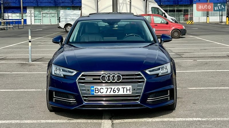 Седан Audi A4 2016 в Львові