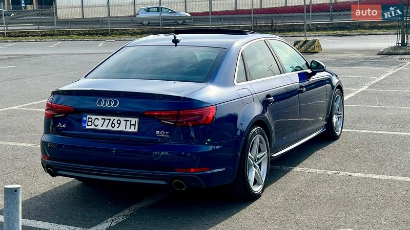 Седан Audi A4 2016 в Львові