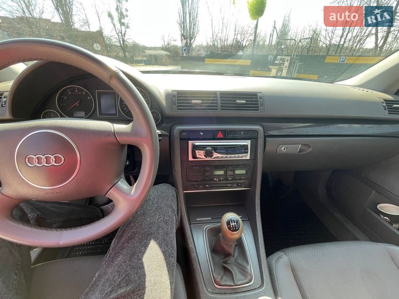 Седан Audi A4 2001 в Жмеринке