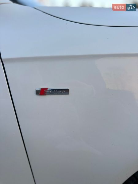 Седан Audi A4 2015 в Тернополе