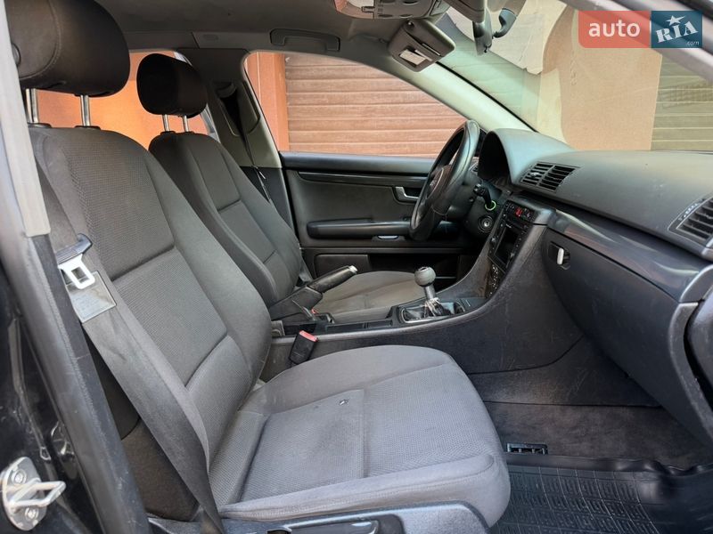 Седан Audi A4 2001 в Ужгороде