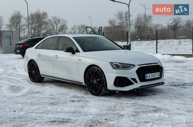 Седан Audi A4 2022 в Киеве