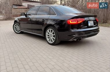 Седан Audi A4 2015 в Запорожье