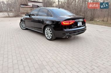 Седан Audi A4 2015 в Запорожье