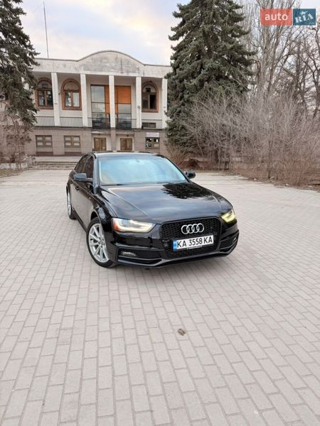 Седан Audi A4 2015 в Запорожье