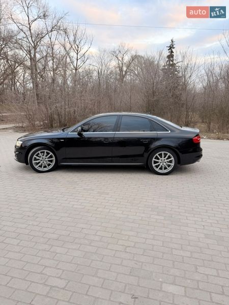 Седан Audi A4 2015 в Запорожье