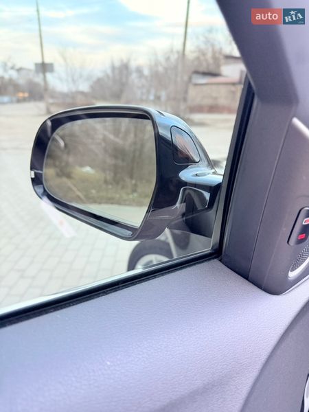 Седан Audi A4 2015 в Запорожье