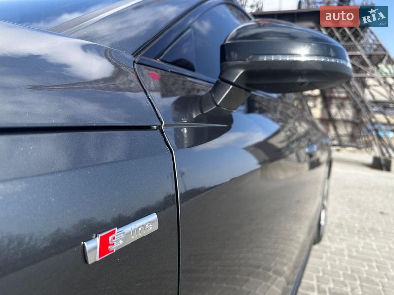 Седан Audi A4 2022 в Харькове