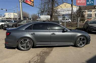 Седан Audi A4 2017 в Виннице