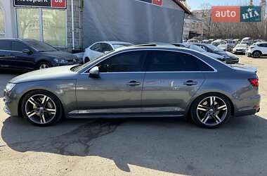 Седан Audi A4 2017 в Виннице