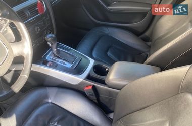 Седан Audi A4 2011 в Галиче