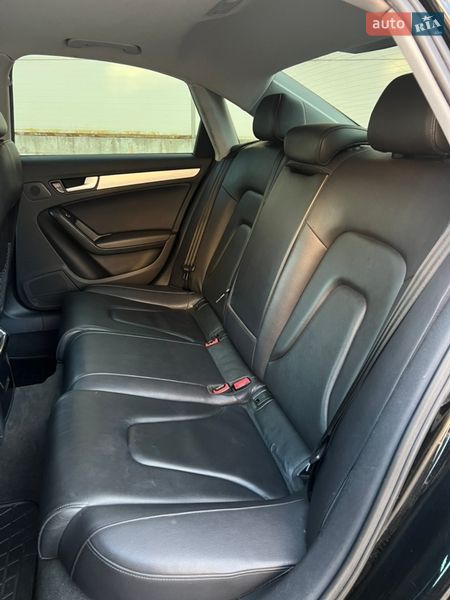 Седан Audi A4 2012 в Киеве