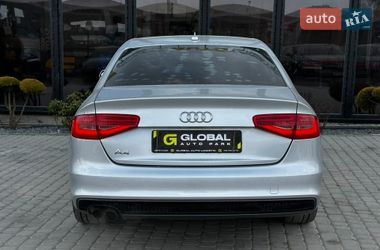 Седан Audi A4 2013 в Львове