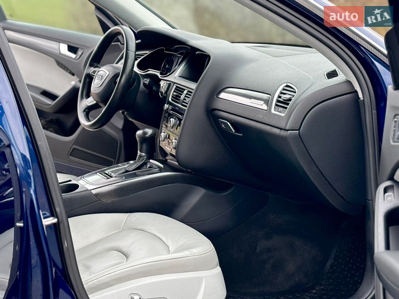 Седан Audi A4 2012 в Тернополі