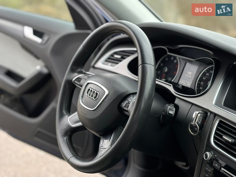 Седан Audi A4 2012 в Тернополі