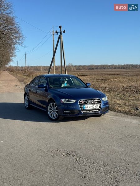 Седан Audi A4 2014 в Нежине