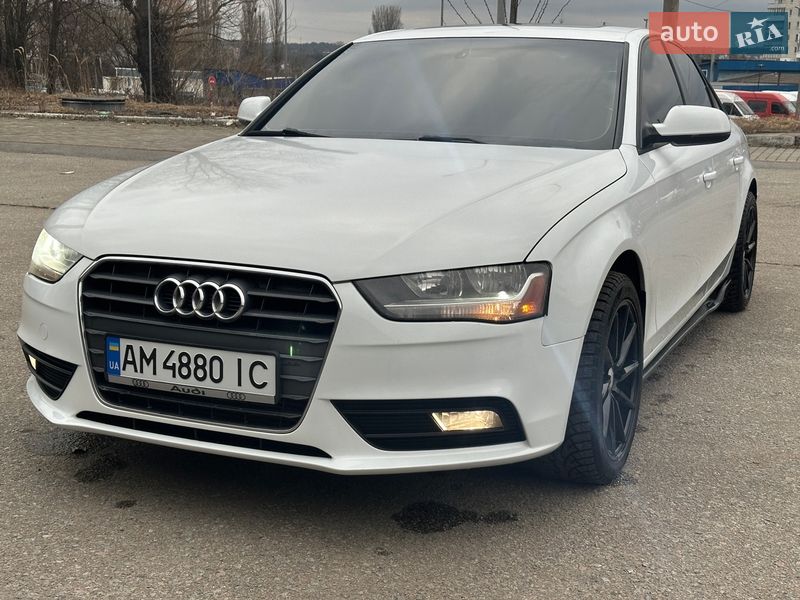 Седан Audi A4 2014 в Житомирі