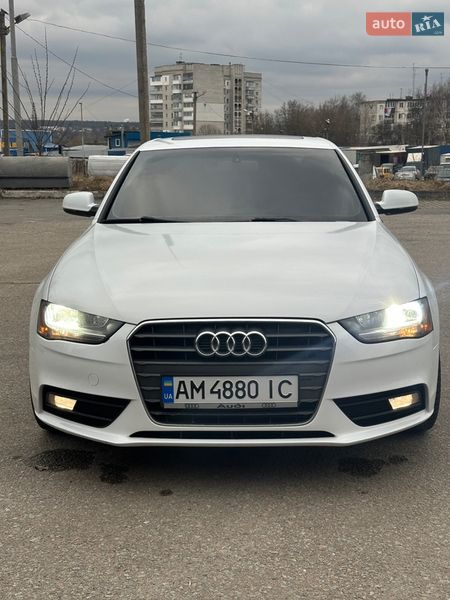Седан Audi A4 2014 в Житомирі